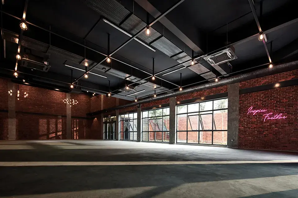 Wedding Space Rental | Metal Bees Studio